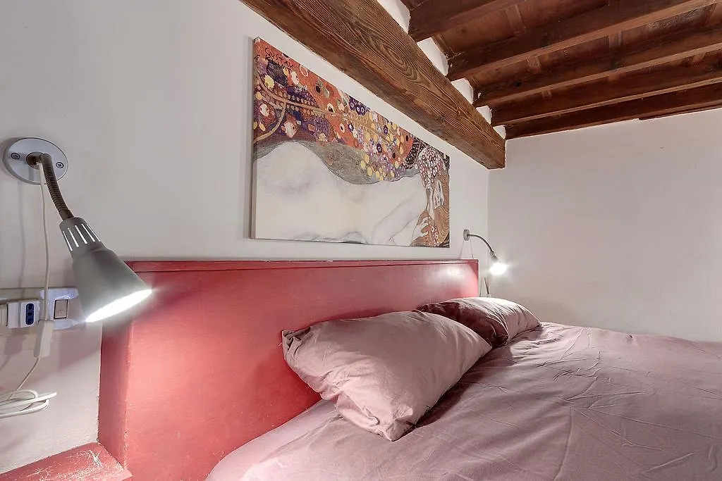 Apartment Appartamenti Ponte Vecchio Florence Italy